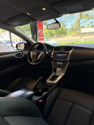NISSAN SENTRA 2.0 SV 16V FLEX 4P AUTOMÁTICO